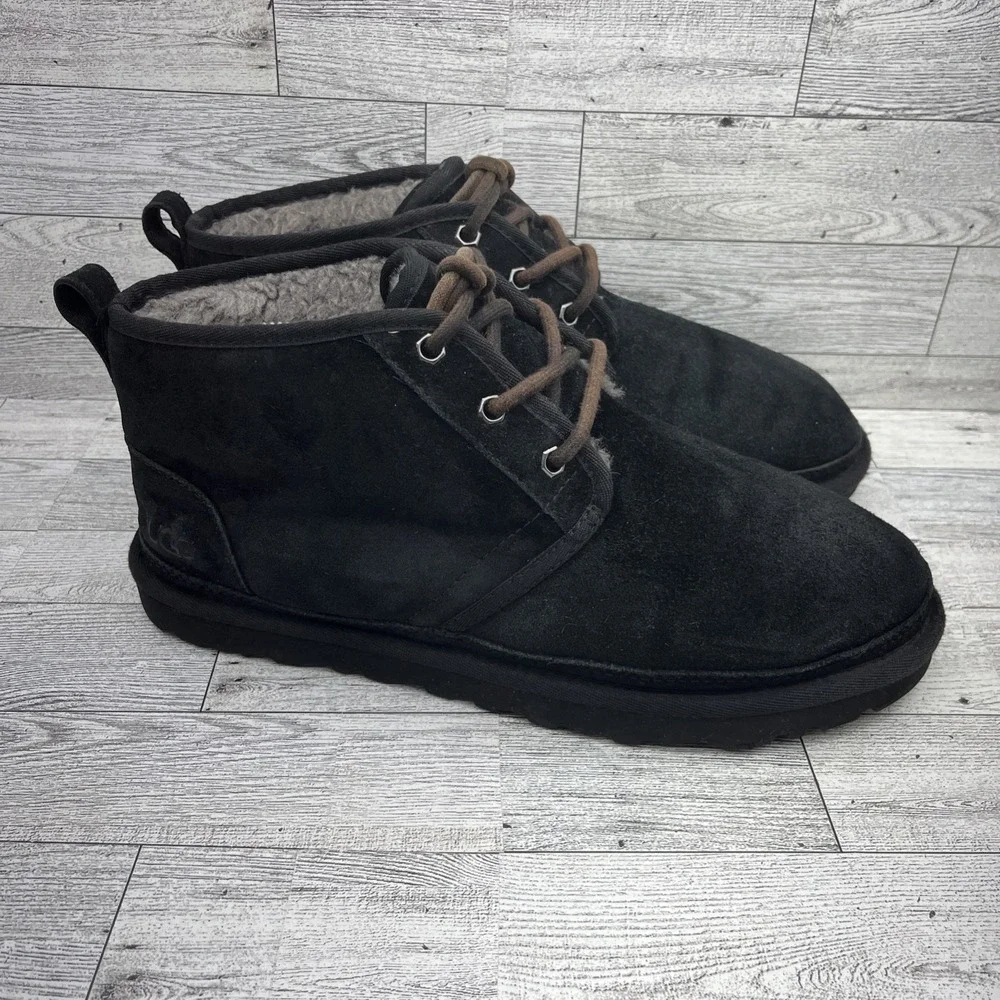 UGG Neumel Black Suede Shearling‎ Lace Up Chukka Boots Men Size 9